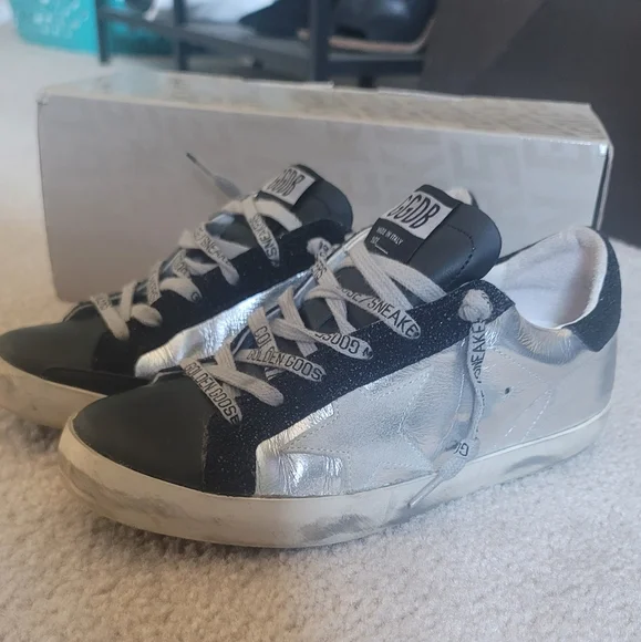 ❌️ SOLD ❌️ Golden Goose Superstar Sneakers (EU 36) - Picture 3 of 13